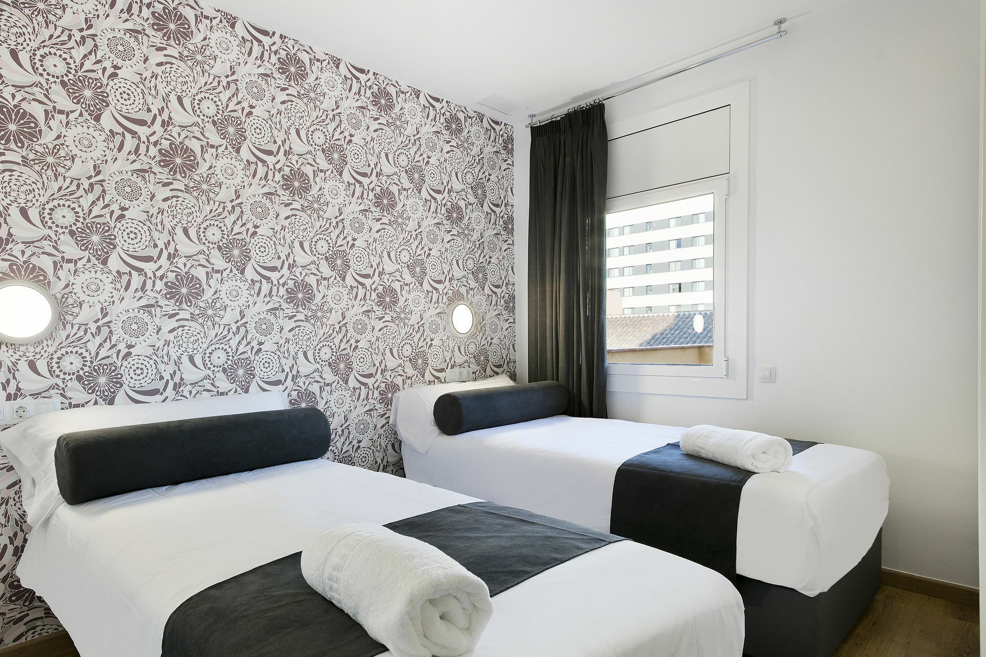 Mar Apartments Барселона Екстериор снимка